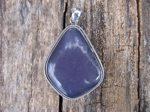 Lepidolite Pendant Emotional healing and balance, purification, serenity, relaxation, stress relief 2149